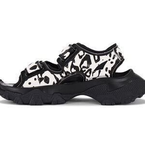 Adidas x Stella McCartney Hika Sandals, B&W Animal Print Size 7